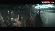 2. Behati Prinsloo Sex Scene – Maroon 5 - Animals