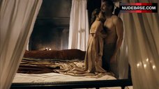 6. Chloe Stefani Shows Tits and Ass – Henri 4
