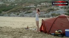 6. Janina Rudenska Nude on Beach – Ins Blaue