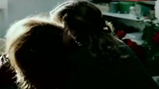 4. Piper Perabo Hot Lesbian Kissing – Imagine Me & You
