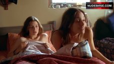 4. Piper Perabo Shows Tits – Lost And Delirious