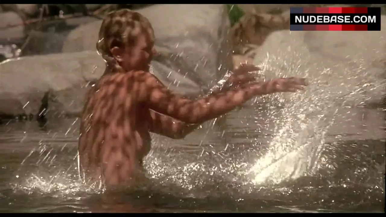 Drew Barrymore Topless in Hot Spring – Bad Girls (0:12) | NudeBase.com