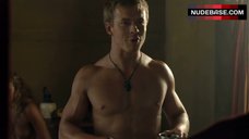 45. Nude Ayse Tezel in Lesbian Scene – Spartacus