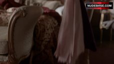 23. Annet Mahendru Ass in Panties – The Americans