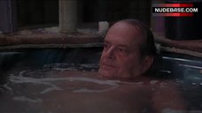 7. Kathy Bates Shows Nude Boobs and Butt – About Schmidt