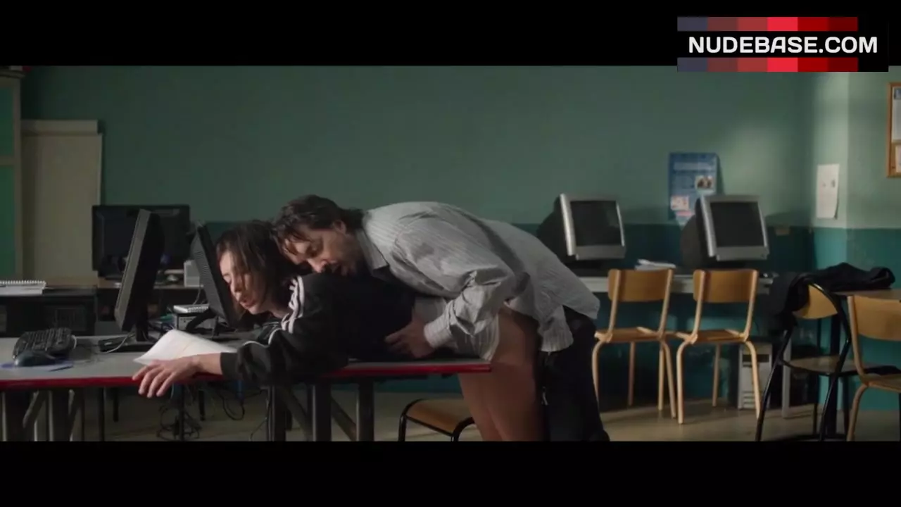 Adele Exarchopoulos After Sex – Down By Love (1:27) | NudeBase.com