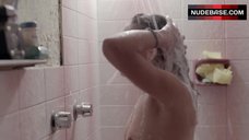 Linda Gonzalez Bare Tits in Shower – Heli