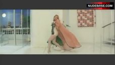 4. Renee Zellweger Sexy Scene – Down With Love