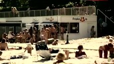6. Vivi Rau Topless on Beach – Hopla Pa Sengekanten