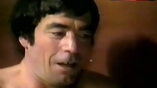 8. Cindy Leadbetter Nude in Lesbi Scene – Amanti Miei