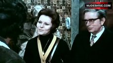 1. Elisabeth Volkmann Bare All – Mache Alles Mit