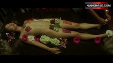 34. Crystal Lo Sushi on Nude Body – 1