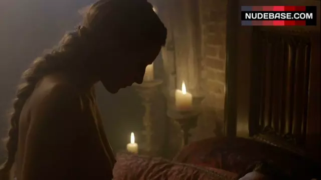 Faye Marsay Sensual Sex â€“ The White Queen (0:42) | NudeBase.com