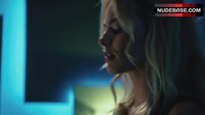 4. Margot Robbie Hot Scene – Focus