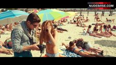 89. Hot Aubrey Plaza in Blue Bikini – Dirty Grandpa