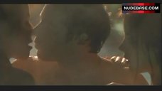 6. Kate Beckinsale Lesbian Kiss in Pool – Laurel Canyon