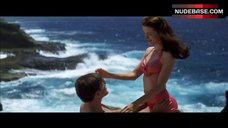 5. Kate Beckinsale in Bikini – Pearl Harbor
