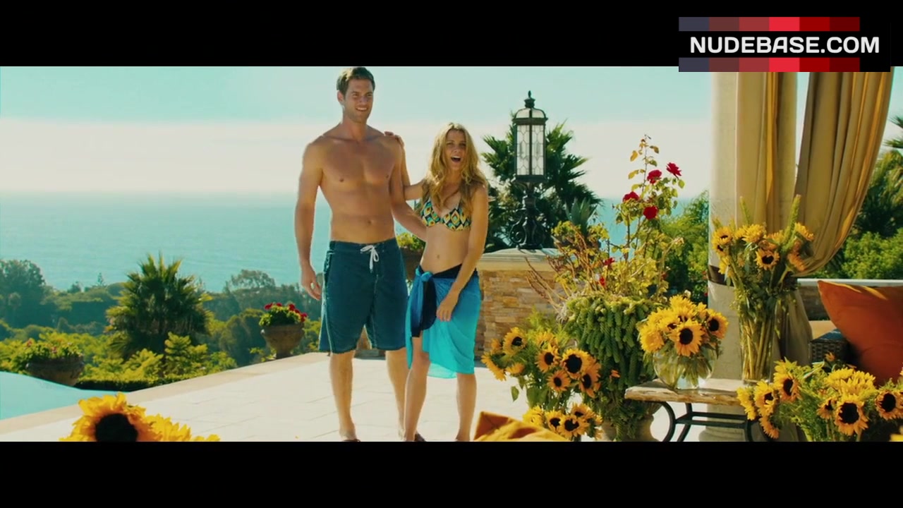 Sara Canning Bikini Scene – The Right Kind Of Wrong (0:48) | NudeBase.com