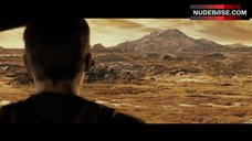 2. Keri Hilson No Bra – Riddick