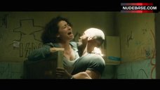 Ilana Glazer Sex in Bathroom – The Night Before