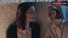 23. Victoria Almeida Lesbi Kiss – Historia De Un Clan