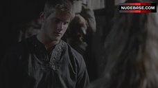 89. Gaia Weiss Shows Boobs – Vikings