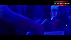 100. Halston Sage Upskirt Scene – Scouts Guide To The Zombie Apocalypse