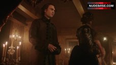 78. Elise Eberle Shows her Butt – Salem