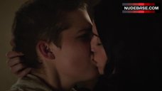 Elise Eberle Lesbian Kiss – Salem