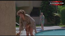 6. Laurie Metcalf Hot Scene – Leaving Las Vegas