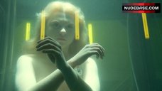 100. Alexandra Gordon Shows Breasts and Ass – Hemlock Grove