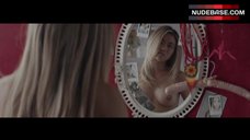 34. Jessica Lu Shows Boobs – Diyu