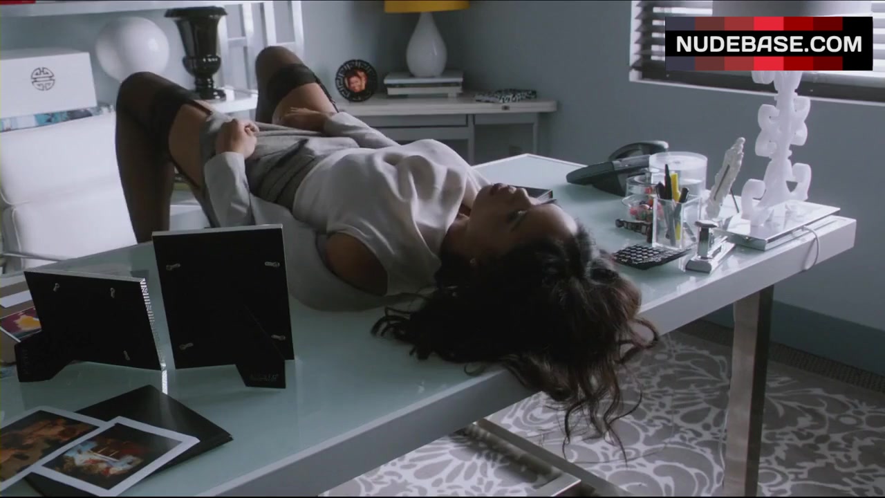 Sharon Leal Hot Scene in Office – Addicted (0:52) | NudeBase.com