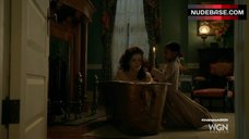 67. Jessica De Gouw Side Boob – Underground