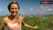 89. Angela Sprinkle Hot Scene – Hawaii Five-0