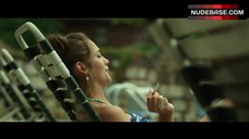 89. Lola Kirke Bikini Scene – Gone Girl