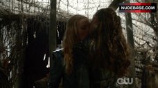 56. Alycia Debnam Carey Lesbian Kiss – The 100