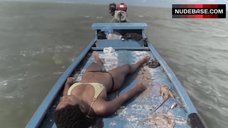 12. Dandara De Morais Completely Nude – Ventos De Agosto