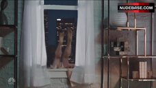 23. Kate Mckinnon Upskirt – Saturday Night Live