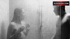 45. Yuliya Hlynina Nude in Shower – Weekend