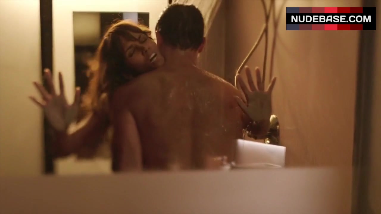 Halle Berry Fucking - Halle Berry Shower Sex â€“ Extant (0:24) | NudeBase.com