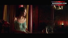 78. Karolina Szymczak Tits Flash – Hercules