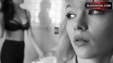 1. Lindsay Roan Lesbian Scene – Promiscuities