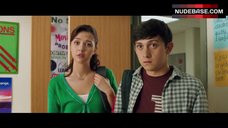 89. Cara Mantella Decollete – Premature