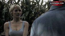 100. Sarah Wald Pokies Through Top – Fields Of The Dead