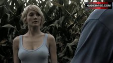 Sarah Wald Pokies Through Top – Fields Of The Dead