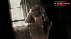 100. Sarah Wald Side Boob – Fields Of The Dead