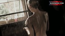 23. Sarah Wald Side Boob – Fields Of The Dead