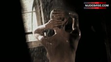 89. Sarah Wald Side Boob – Fields Of The Dead