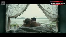 1. Minka Kuustonen Ass Scene – Tellus